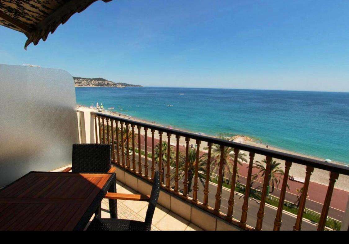 Appartement Front De Mer - Promenade Des Anglais Ницца Экстерьер фото